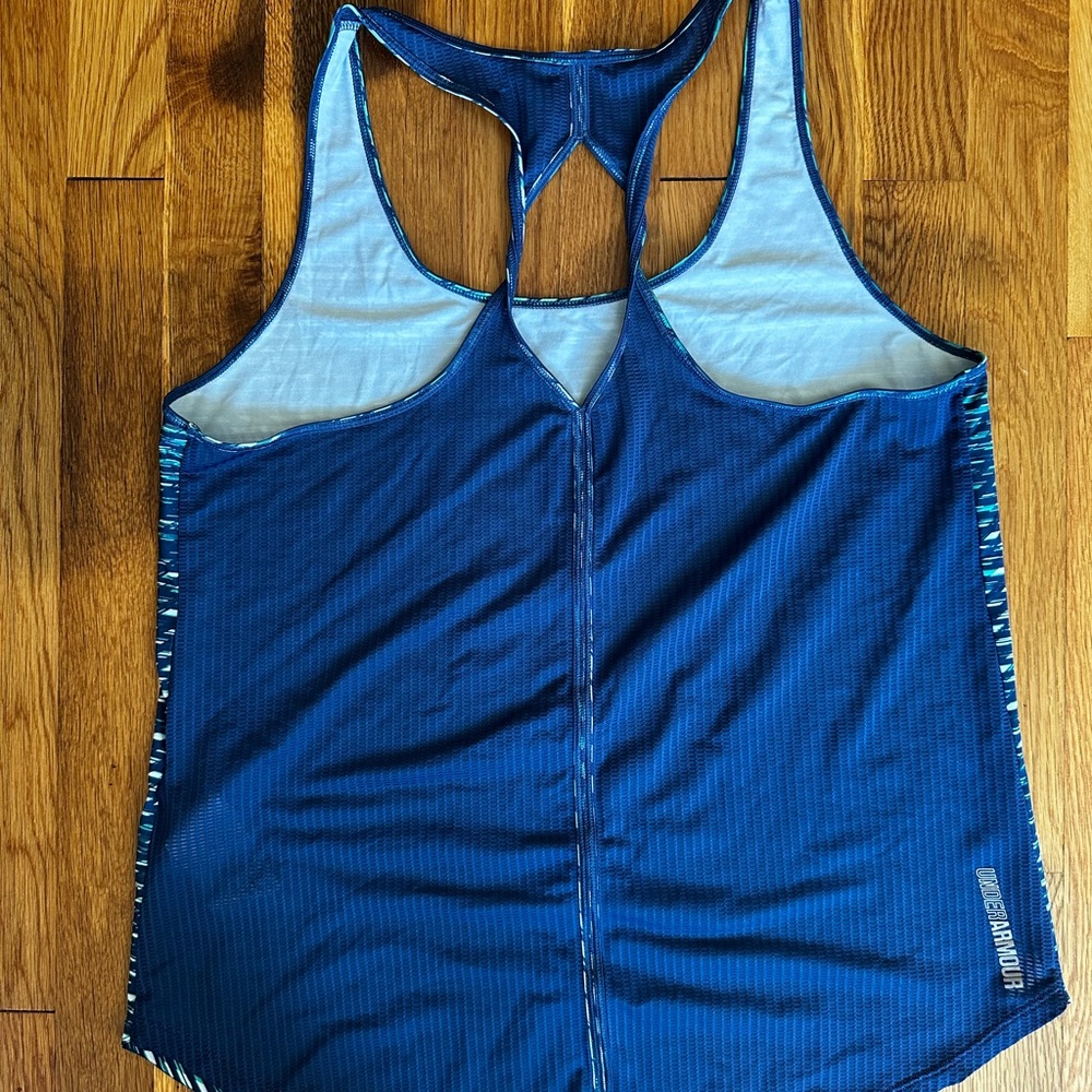 Under Armour Fitted Blue Asymmetrical Cut Out Tank Top Size Large
